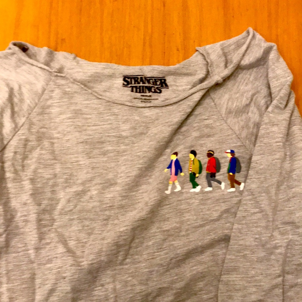 Stranger things longsleeve wide neck shirt